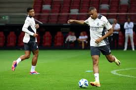 充满挑战的 充满挑战的